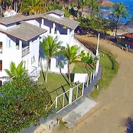 Casa Pé na Areia Condomínio fechado com piscina resort na Sununga - Ubatuba-2